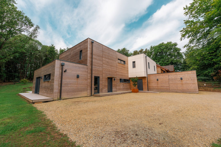 grande maison en bois